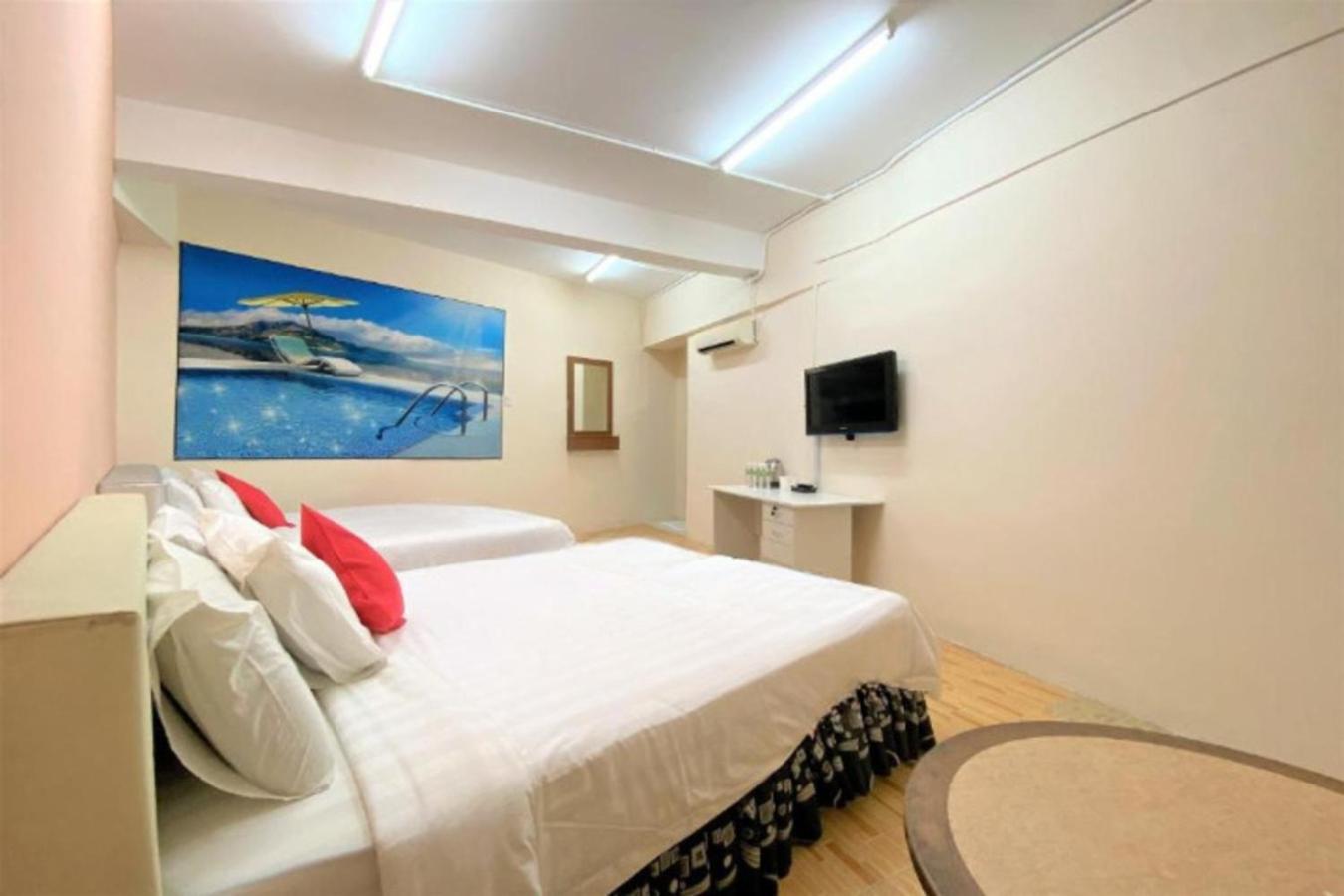 B Penang * George Town
